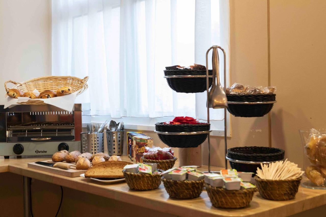 Wink Hotel Juvisy מראה חיצוני תמונה