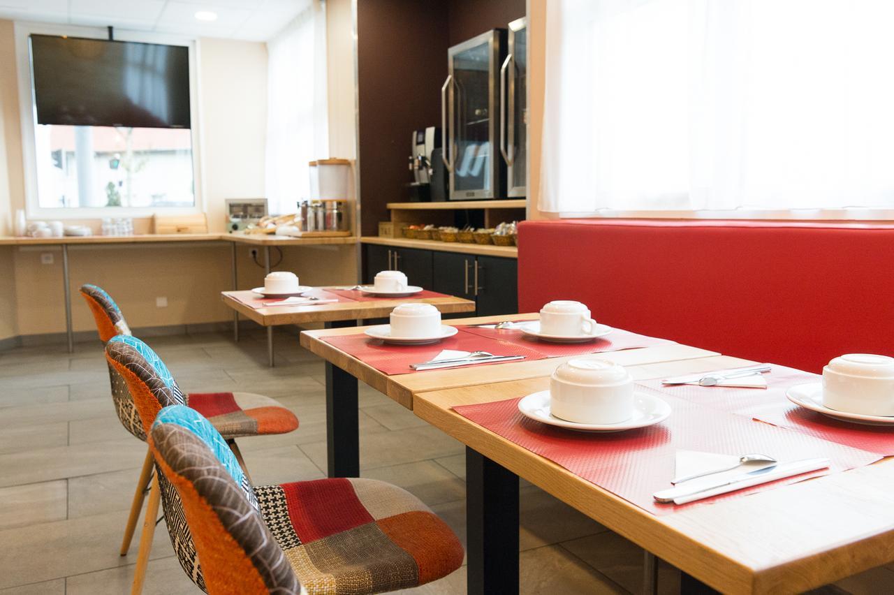 Wink Hotel Juvisy מראה חיצוני תמונה